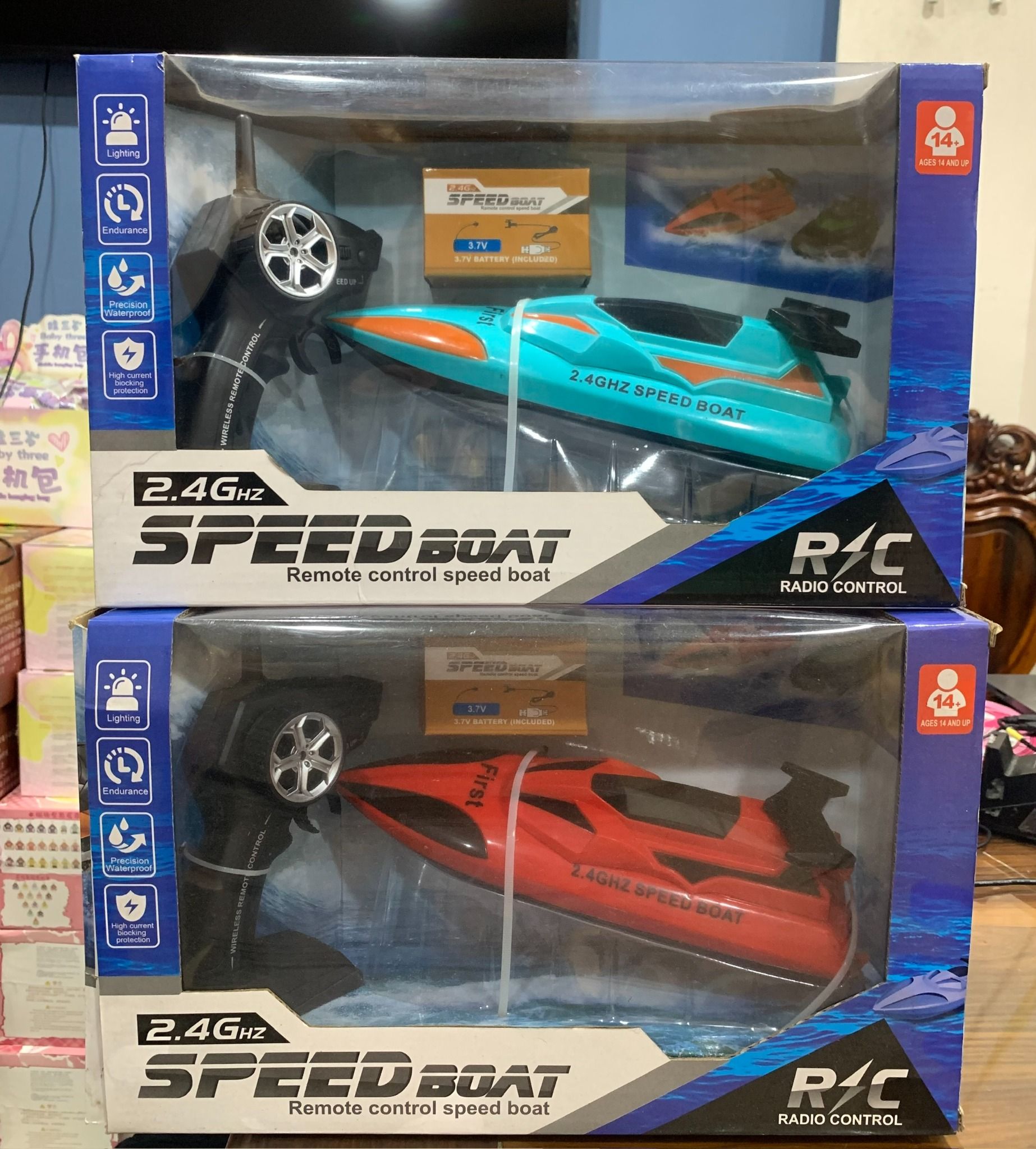 Đồ chơi vận động: THUYỀN ĐIỀU KHIỂN TỪ XA SPEED BOAT 2.4GHz, 5ages+ No. 658-36-38