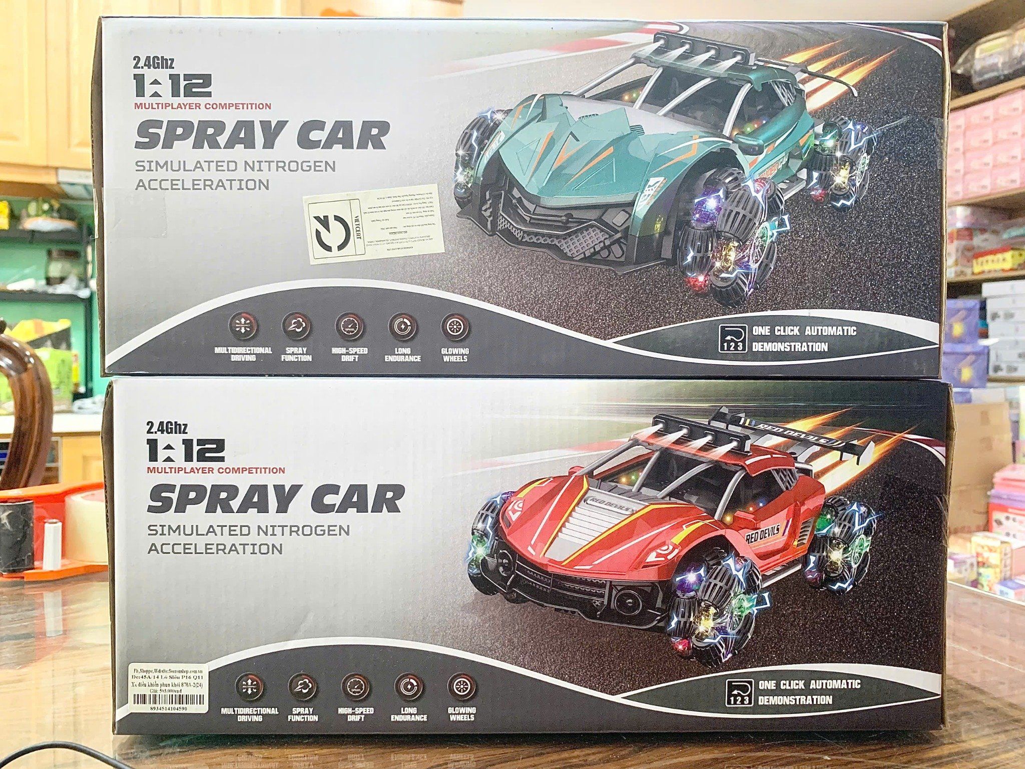Xe Điều Khiển Từ Xa Spray Car 1:12 – Mô Phỏng Tăng Tốc Nitơ, Hiệu Ứng Khói Lạ Mắt No. 878A-2,4(24)