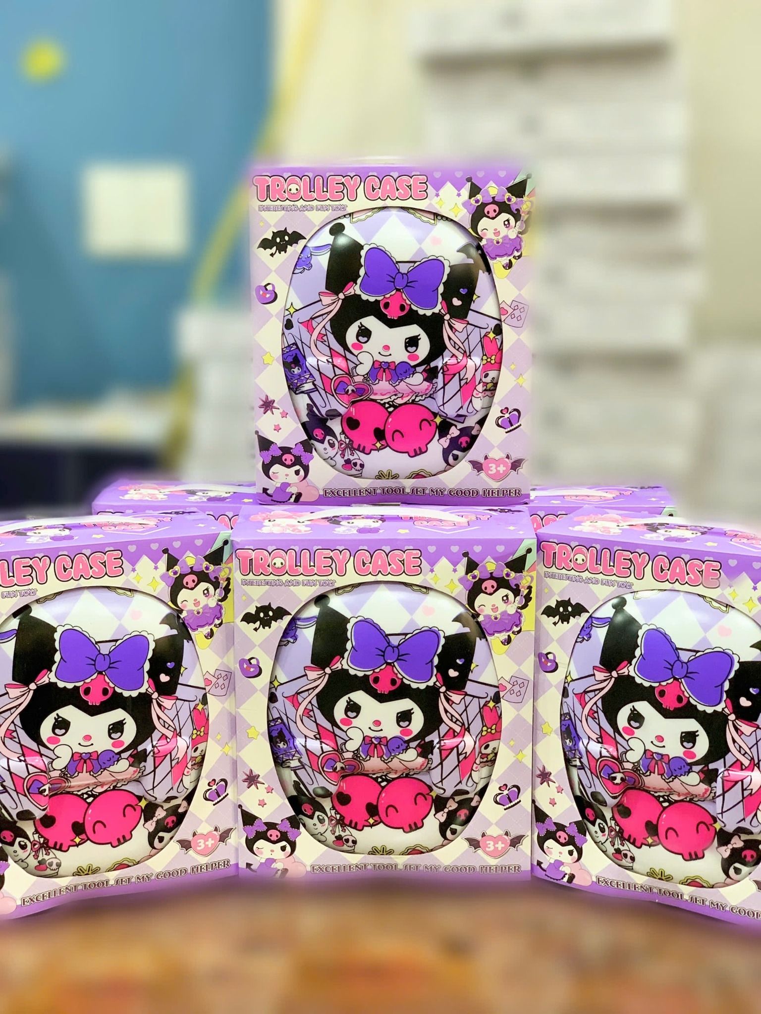 Bộ sưu tầm SANRIO: vali đồ chơi trang điểm Kuromi, kt 26.8x11x22.2cm, 3+ages, NO. 023