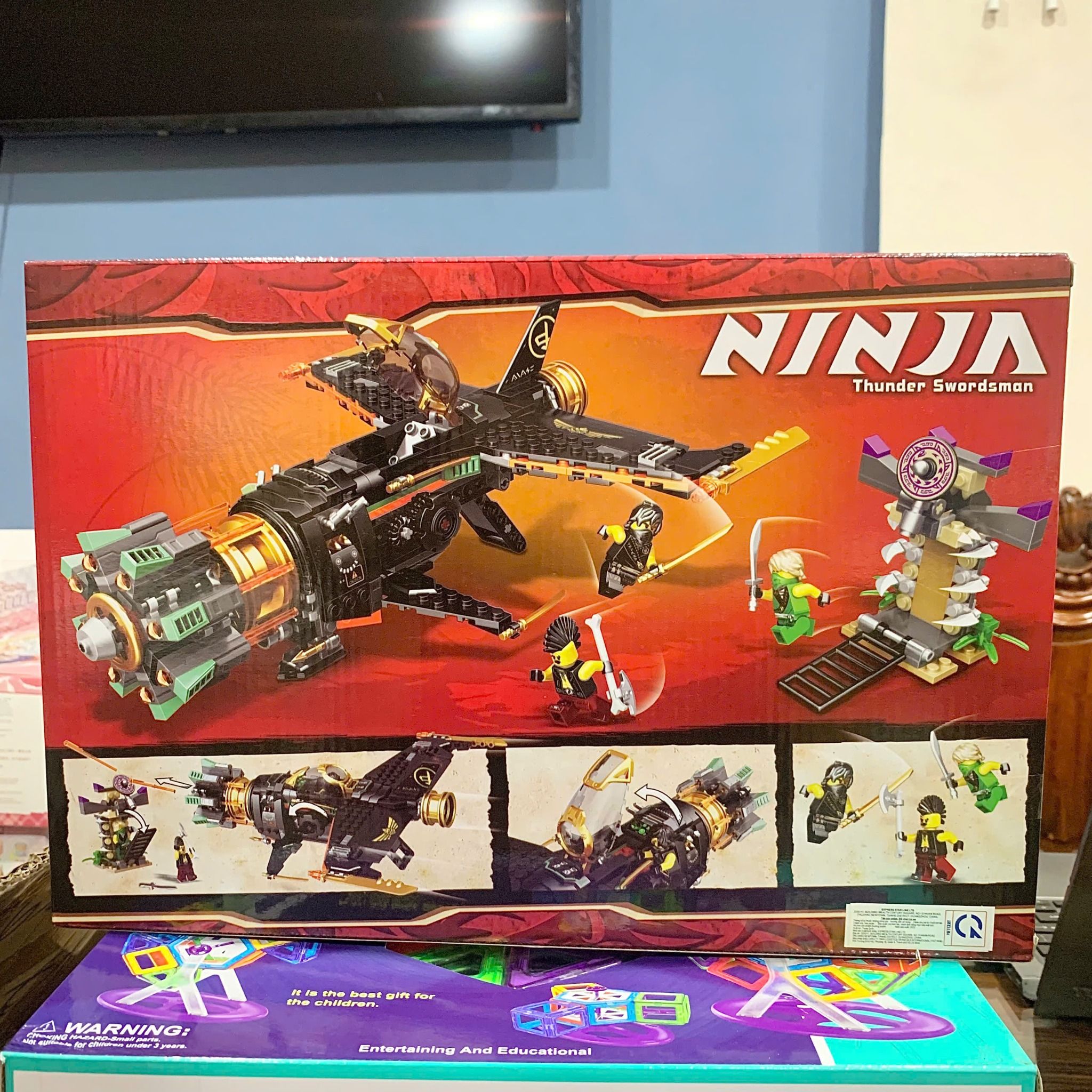 Đồ chơi lắp ráp : Bộ Đồ Chơi Lắp Ráp “Ninja Thunder Swordsman