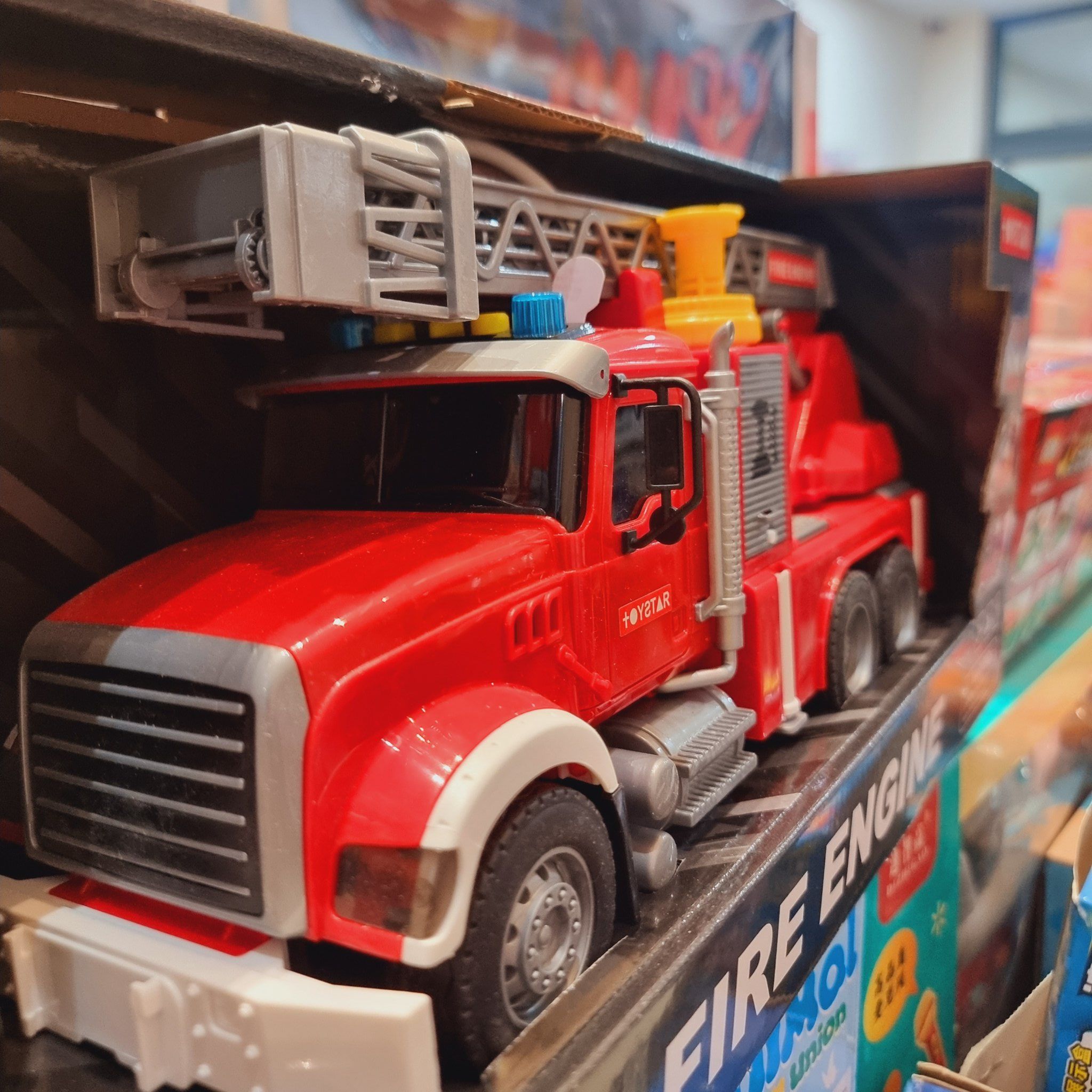 Đồ chơi vận động: Mô hình xe nâng cứu hỏa (Fire engine), dùng pin, 3ages+, No. 666-58P
