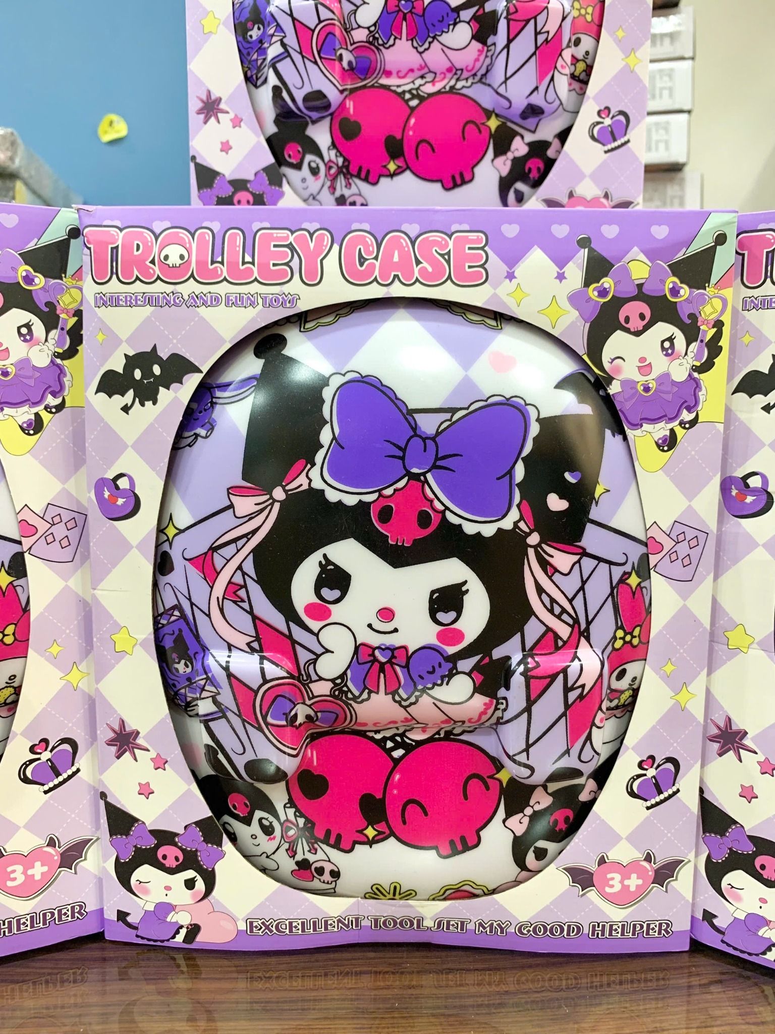 Bộ sưu tầm SANRIO: vali đồ chơi trang điểm Kuromi, kt 26.8x11x22.2cm, 3+ages, NO. 023