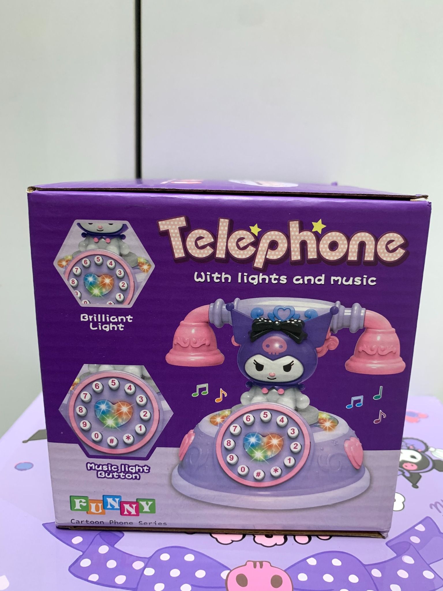 Bộ sưu tập KUROMI: điện thoại bàn (với đèn và nhạc), 3+ ages, No. DH009-21