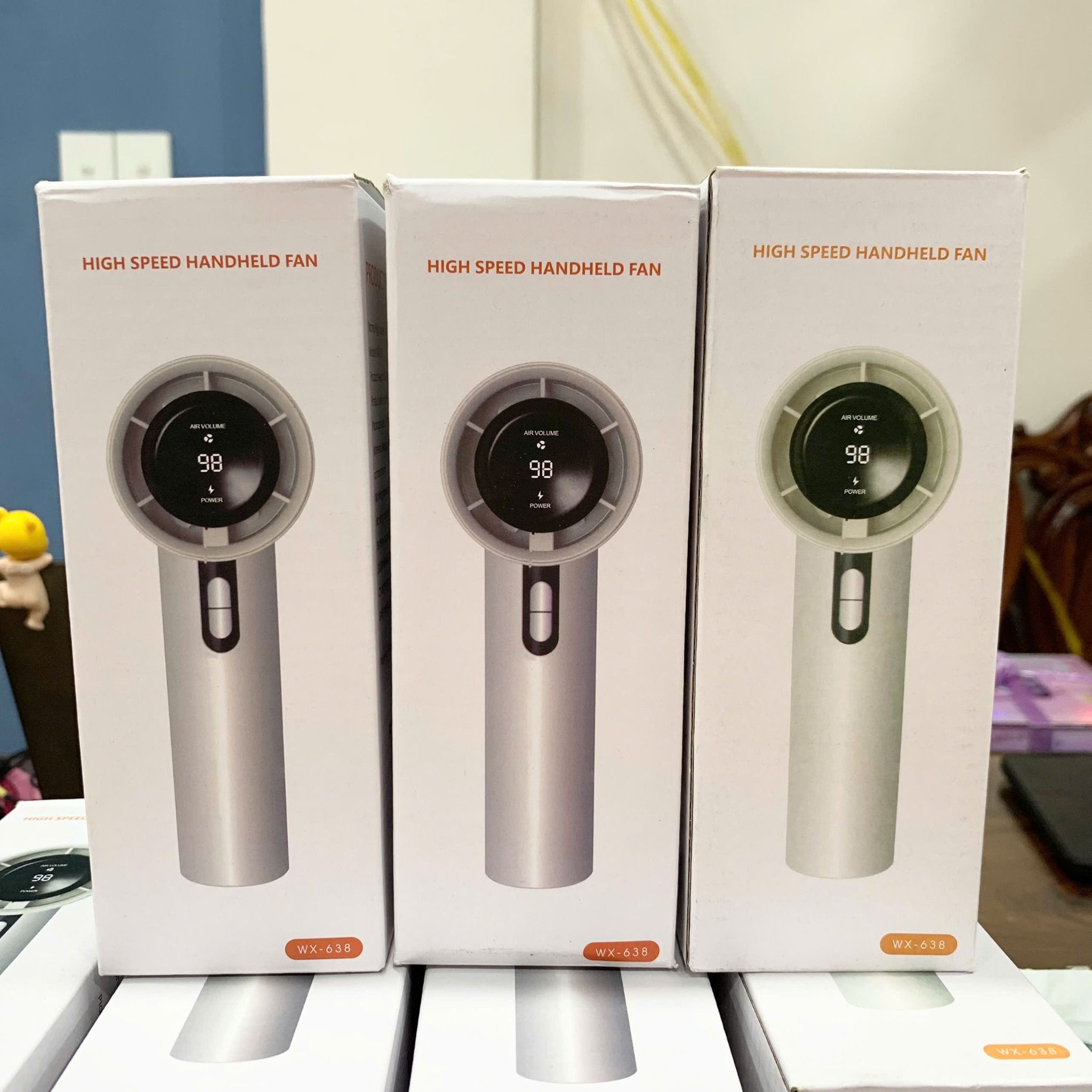 Quạt cầm tay Turbo tốc độ cao (Handheld Fan) tiện lợi, dung lượng cao 3000 mAh, Model: 638