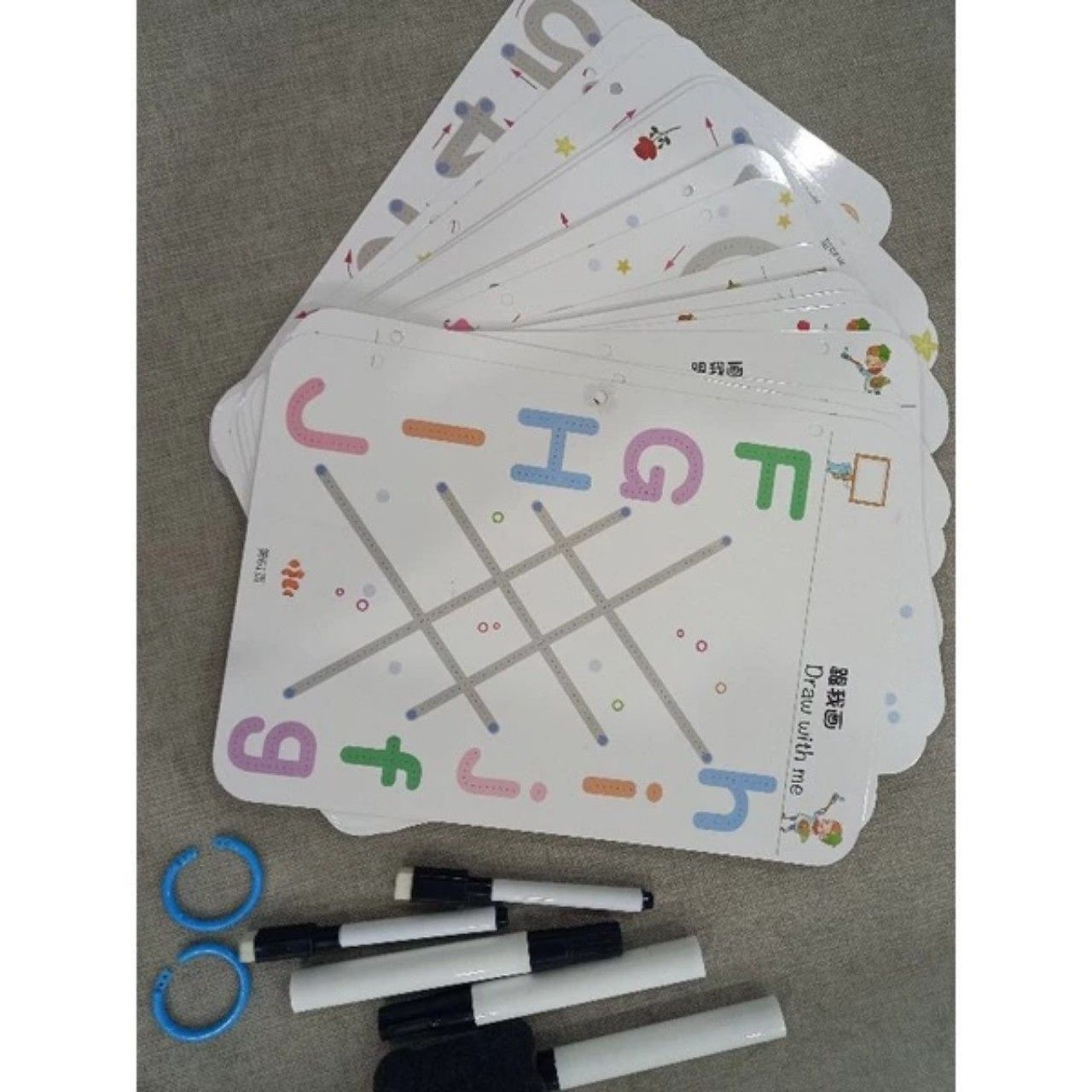 Đồ chơi giáo dục _ bộ sách tập vẽ cho bé (có thể xóa được) Stroke line dot to dot 64pcs 2Ages+ No. 555-2