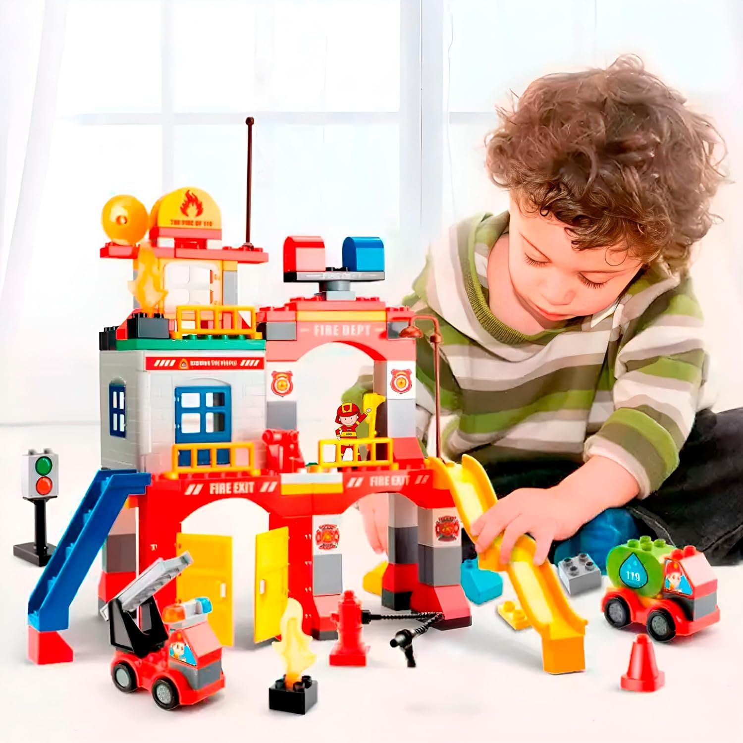 Đồ chơi lego: bộ lắp ghép xếp khối Trạm cứu hỏa, 146pcs 6ages+, Model FL1663. FEELO brand