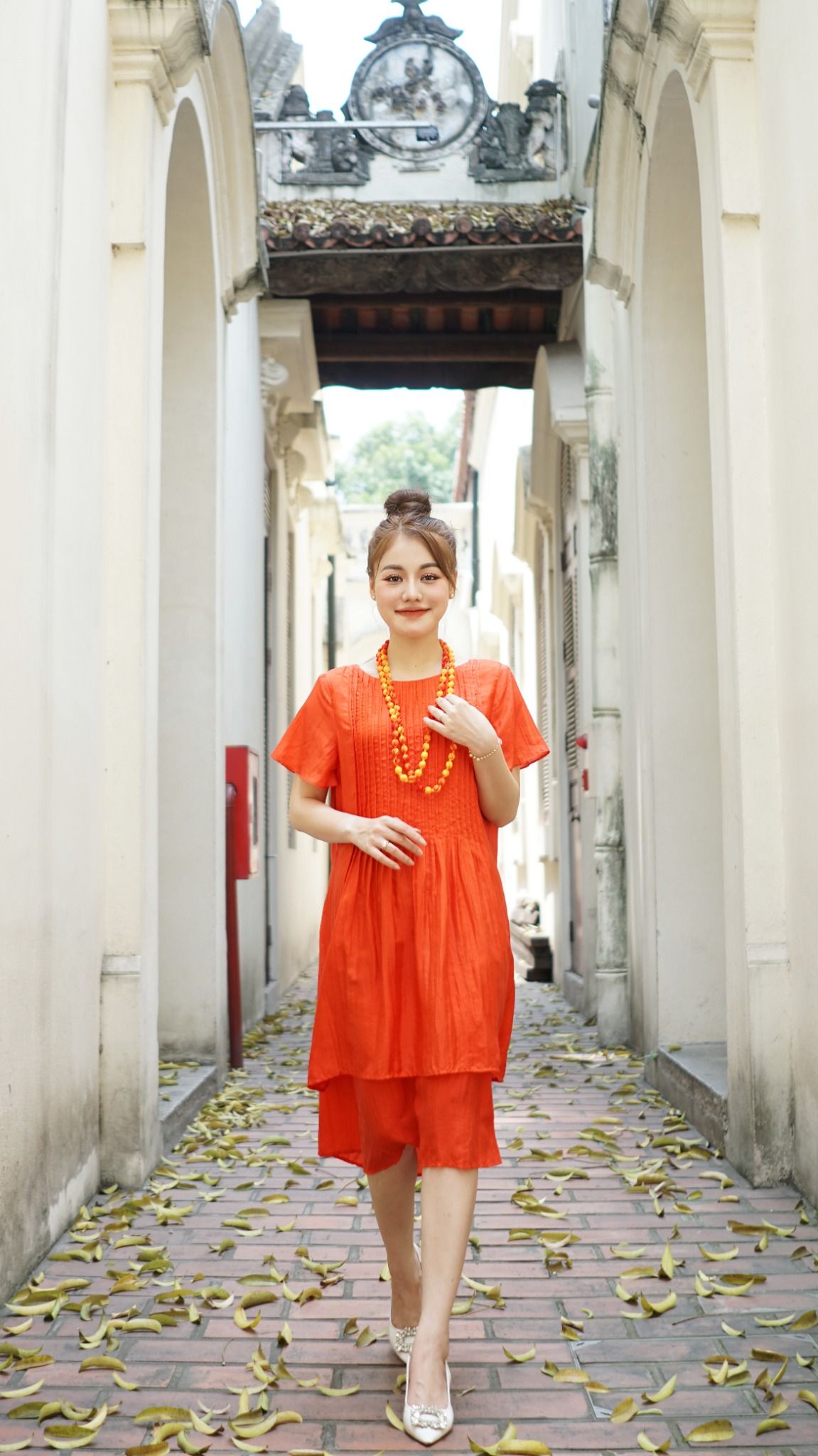 VÁY TẰM XẾP LY CHÂN NGỰC