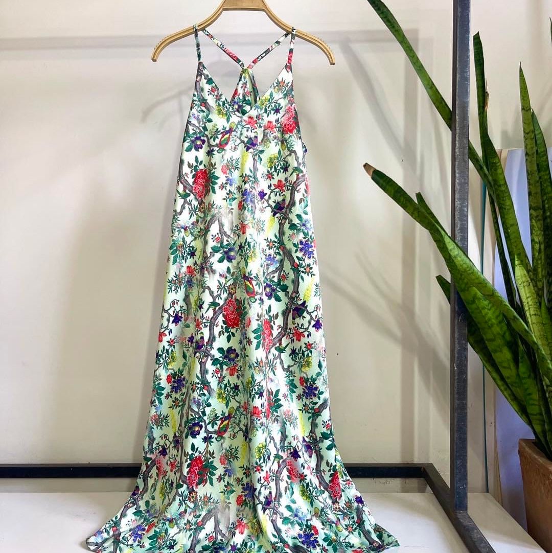 Đầm midi lụa hoa 2 dây Infashion
