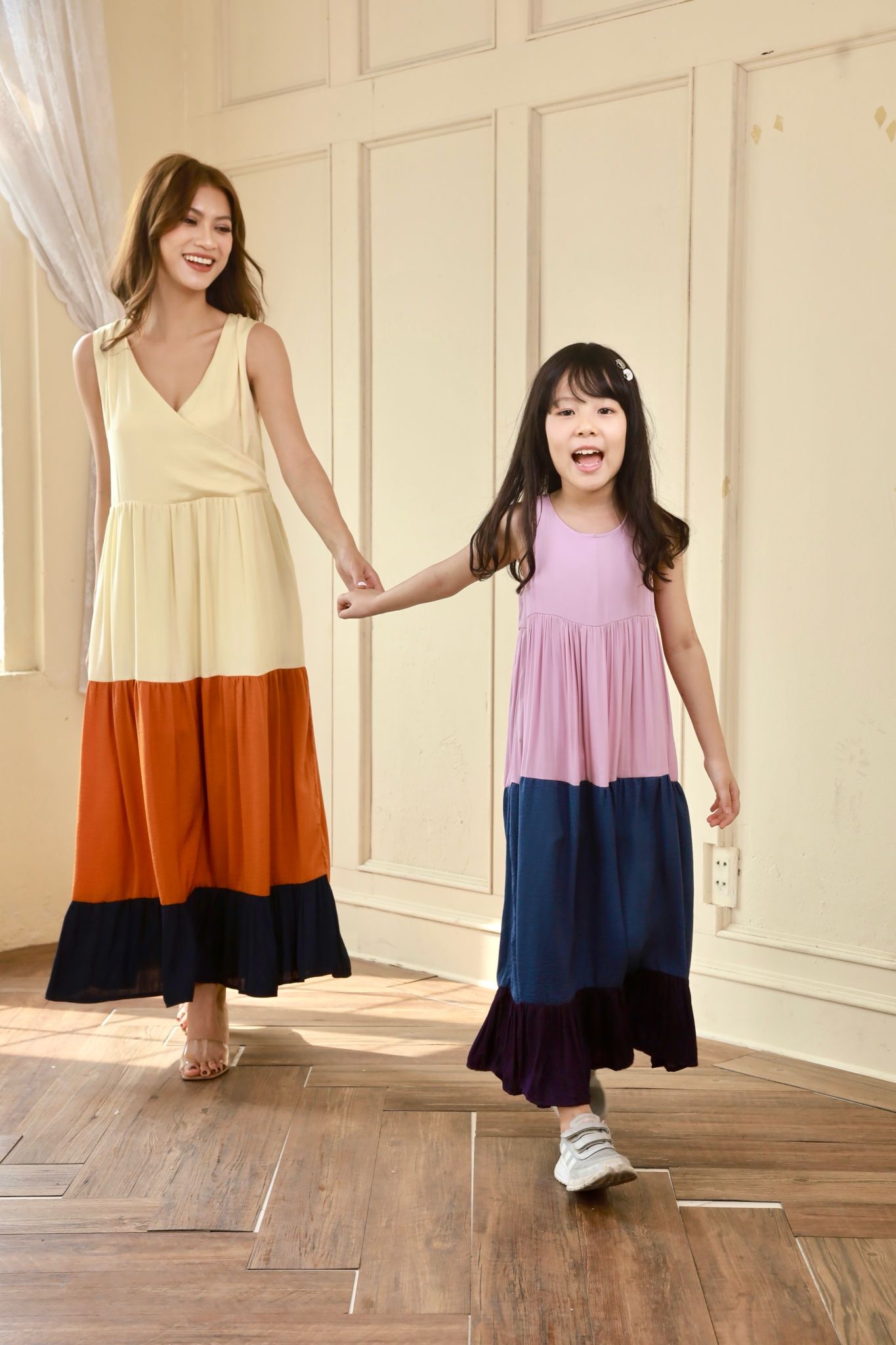 Đầm lụa maxi 3 tầng dáng dài đi biển kèm dây buộc eo Infashion