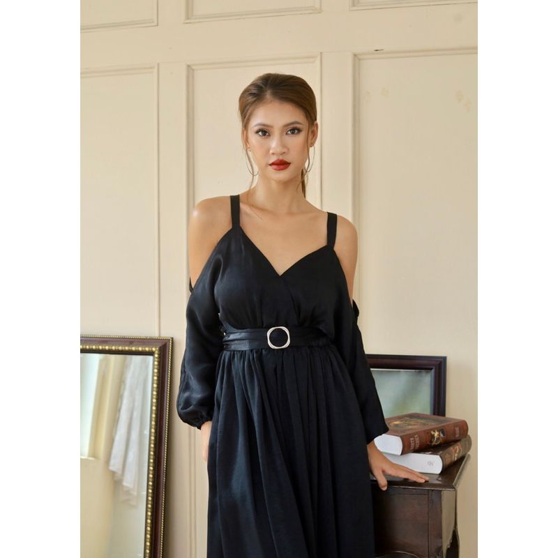 Đầm maxi tay liền trơn có kèm bút nịt và khăn turban