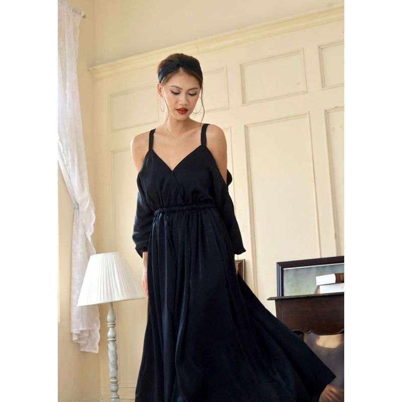 Đầm maxi tay liền trơn có kèm bút nịt và khăn turban