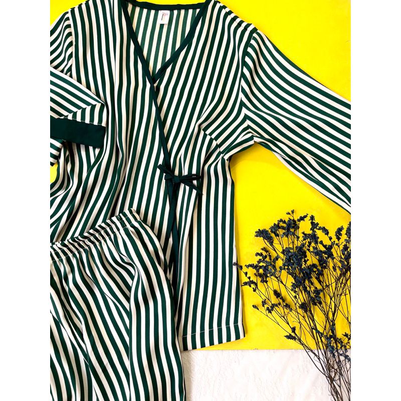 Đồ bộ lụa dài sọc đứng mặc nhà tay lửng viền màu Infashion