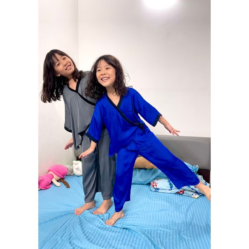 Đồ bộ lụa thiết kế mặc nhà cho bé yukata Infashion