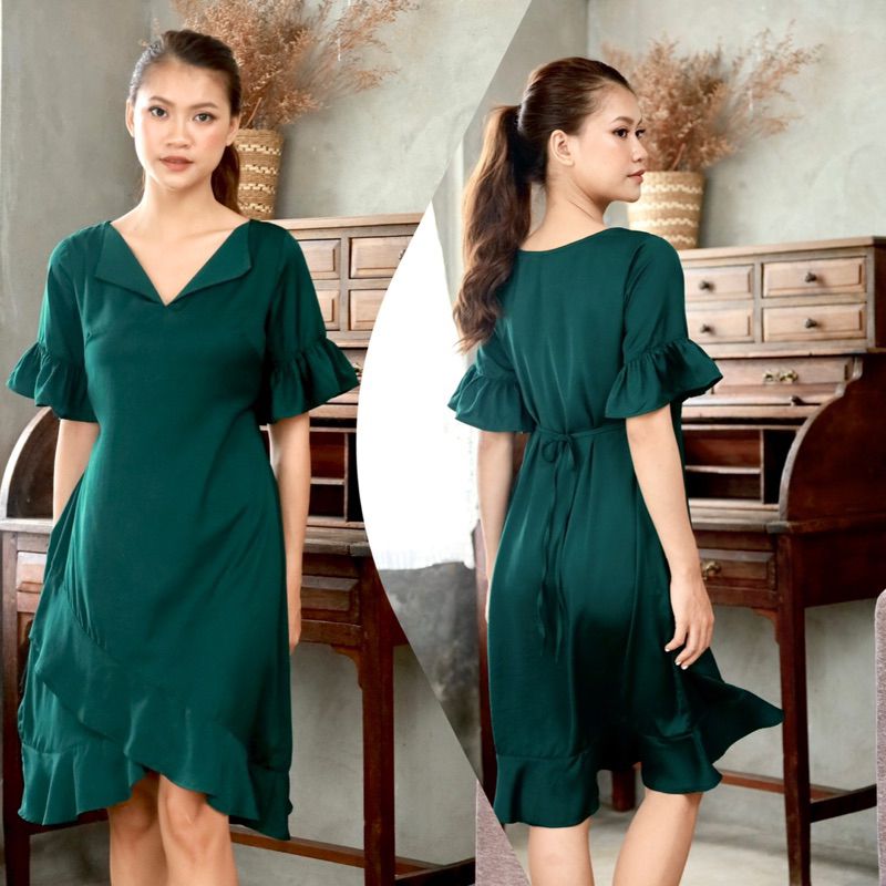 Đầm lụa tay loe cổ V có dây cột eo Infashion