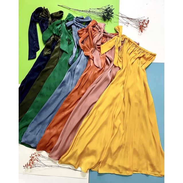 Đầm maxi lệch vai lụa metalic Infashion