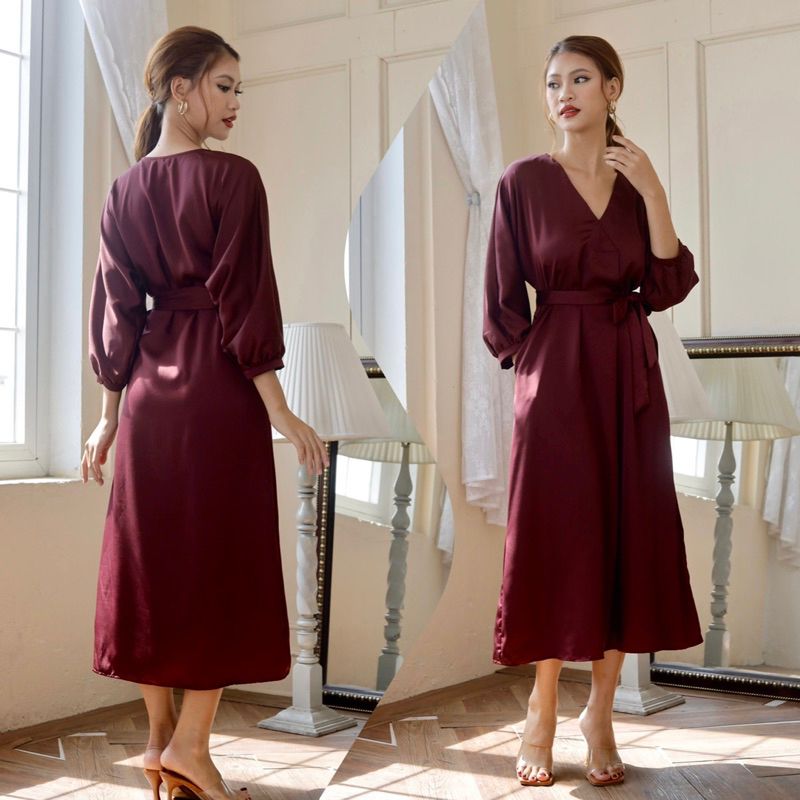 Đầm midi lụa tay liền dài cổ V Infashion