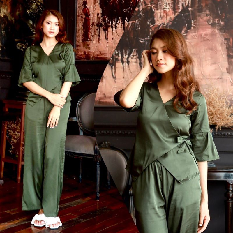 Bộ dài mặc nhà lụa satin co giãn tay lỡ cổ V Infashion