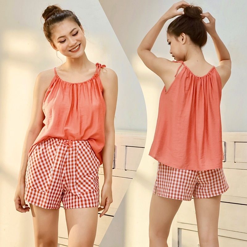 Đồ bộ đùi cổ yếm phối quần caro Infashion