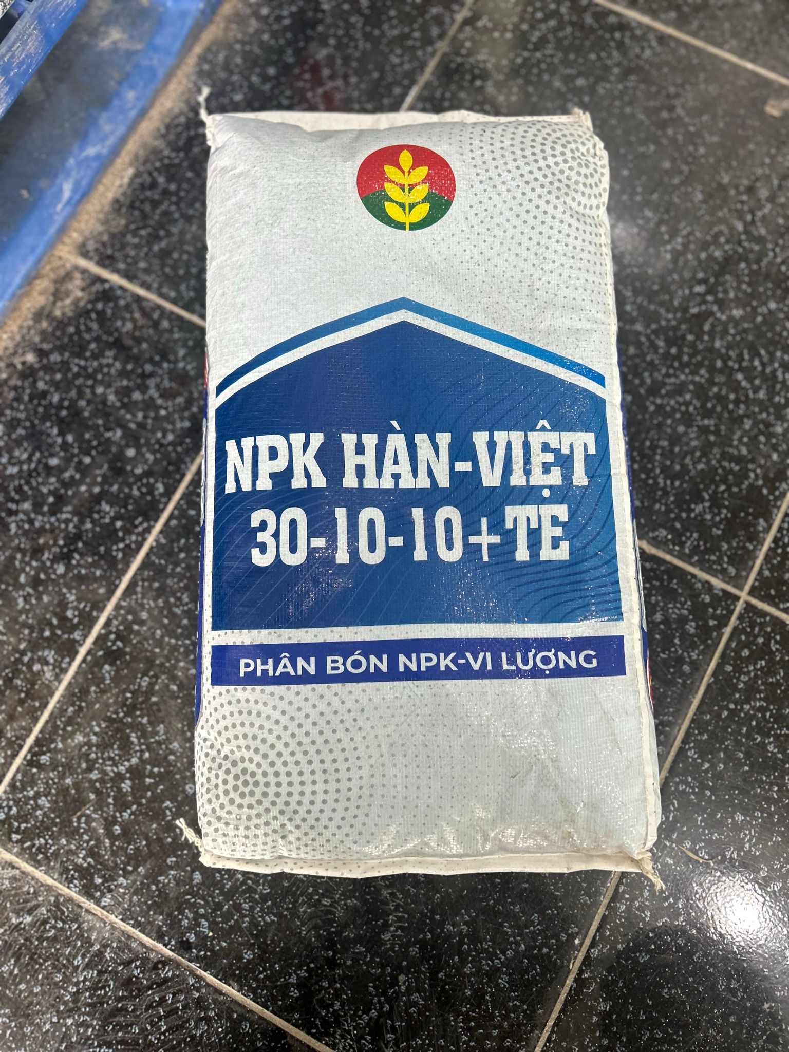 phân bón CÀ MAU NPK Hàn Việt 30-10-10 +TE bao 9.9kg