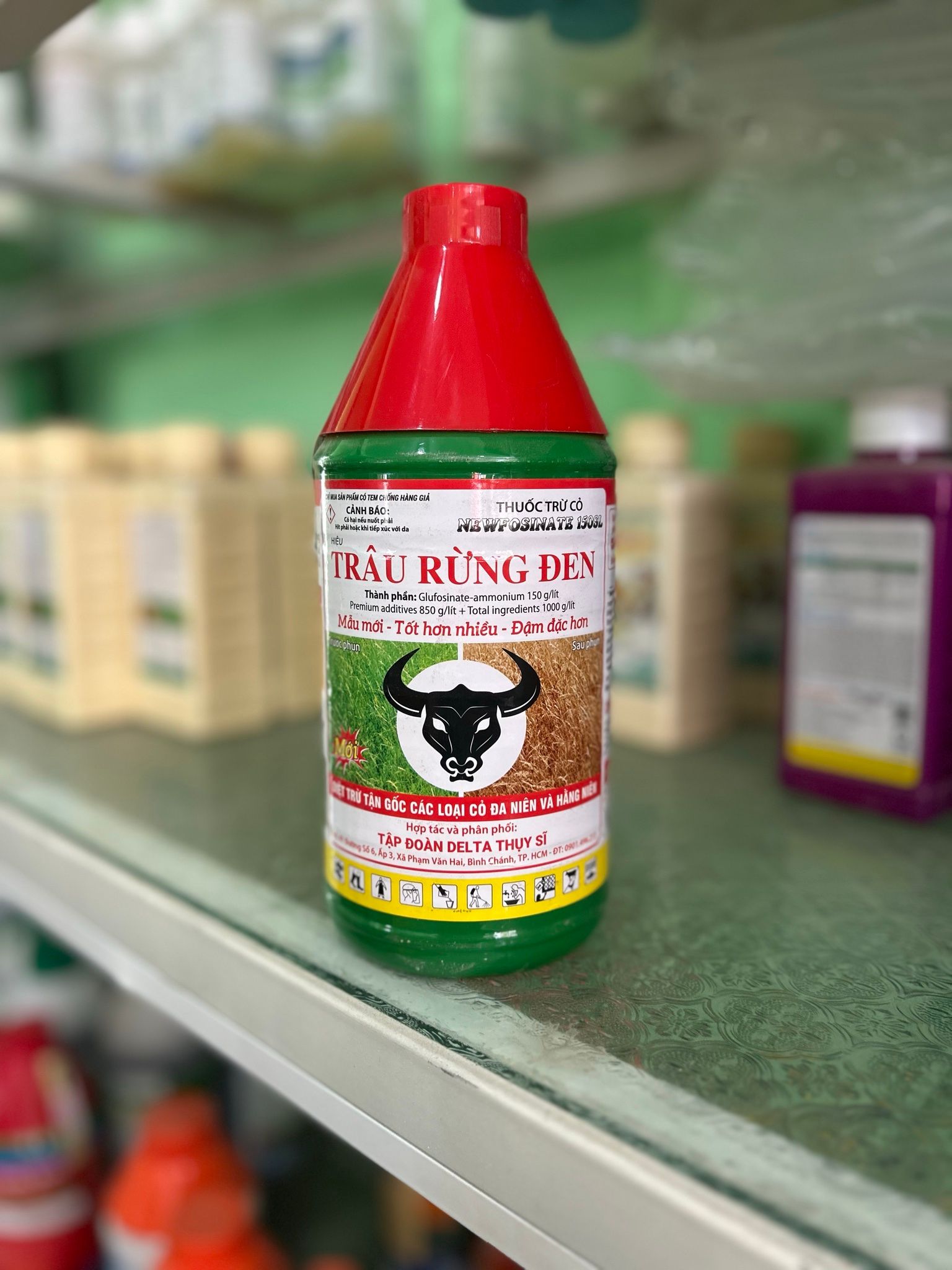Thuốc trừ cỏ Trâu Rừng Đen (NEWFOSINATE 150SL) - chai 900ML