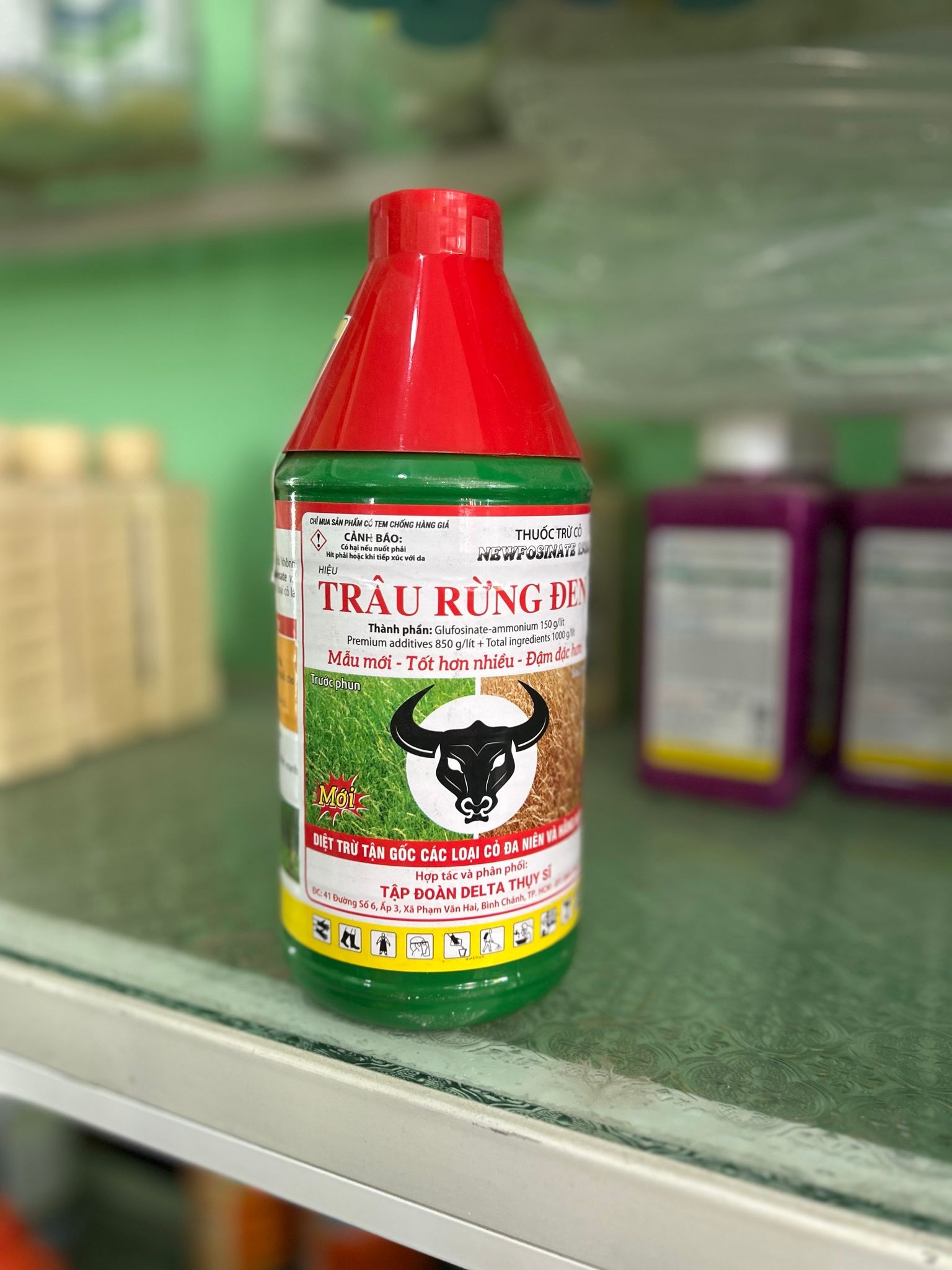 Thuốc trừ cỏ Trâu Rừng Đen (NEWFOSINATE 150SL) - chai 900ML