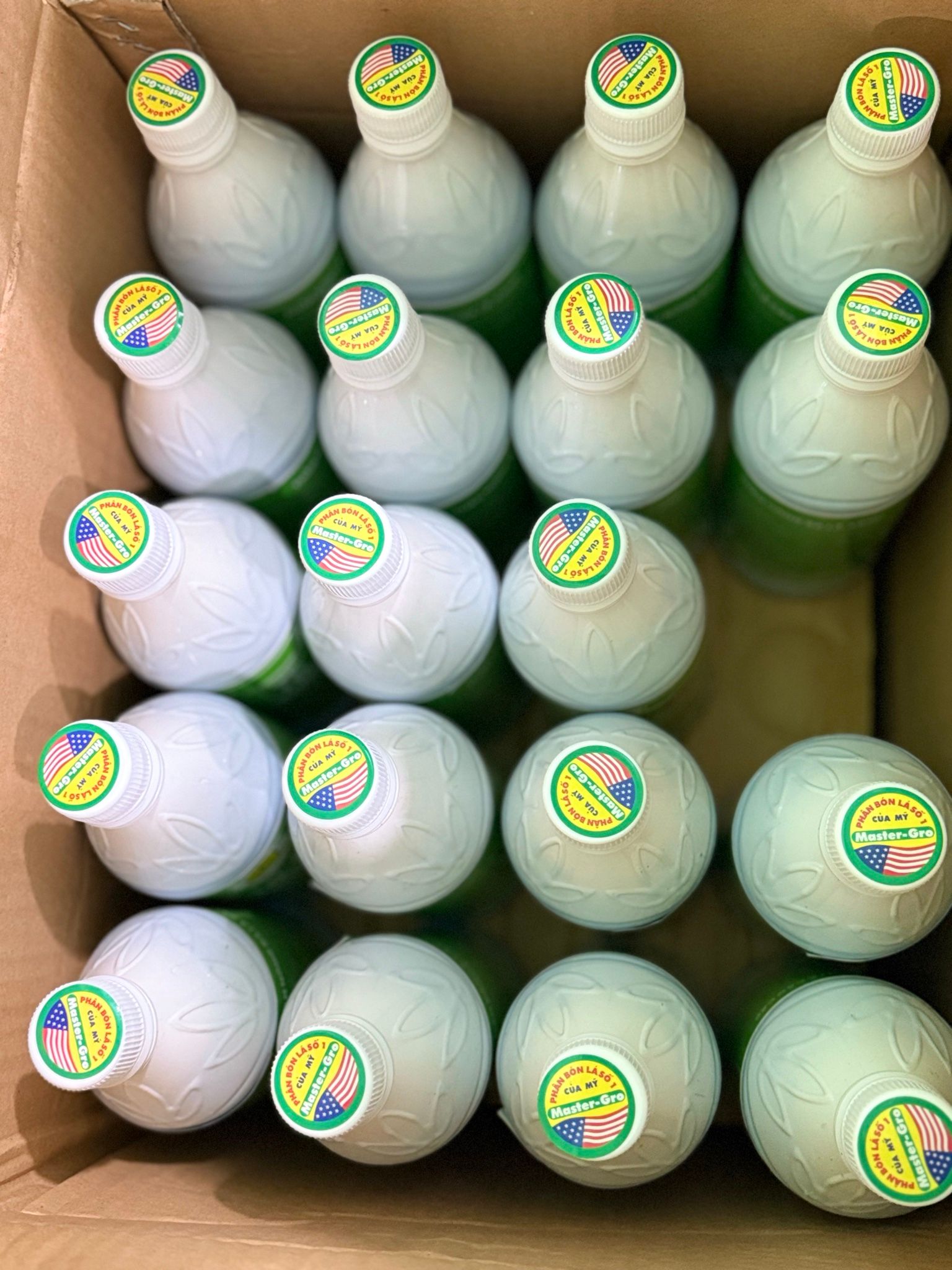 Phân bón lá GROW đậm đặc 16-16-8 BA LÁ XANH ĐẬM ĐẶC - 3 LÁ XANH 500ML