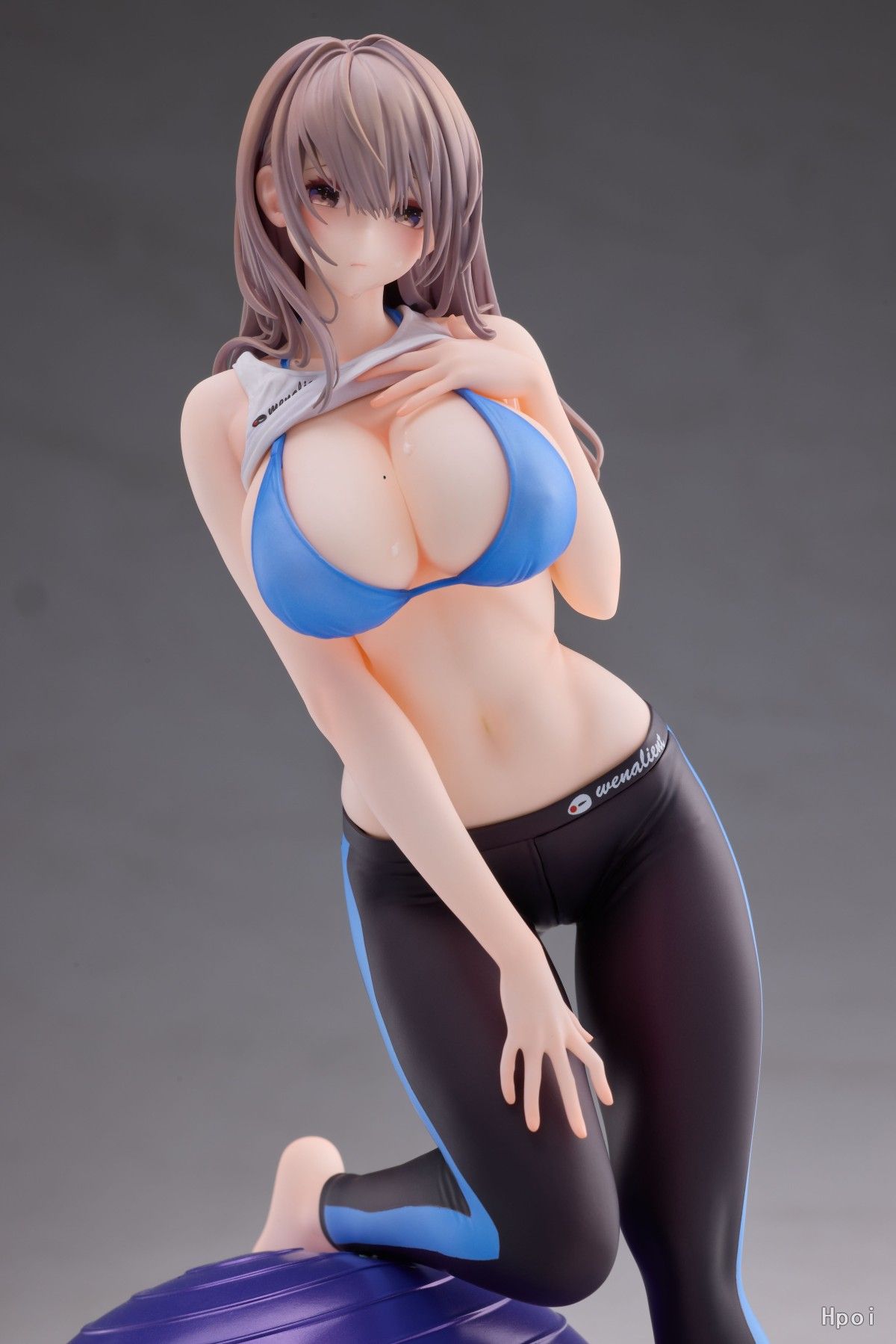 Yoga Girl Aoi - MOMOROSER Studio