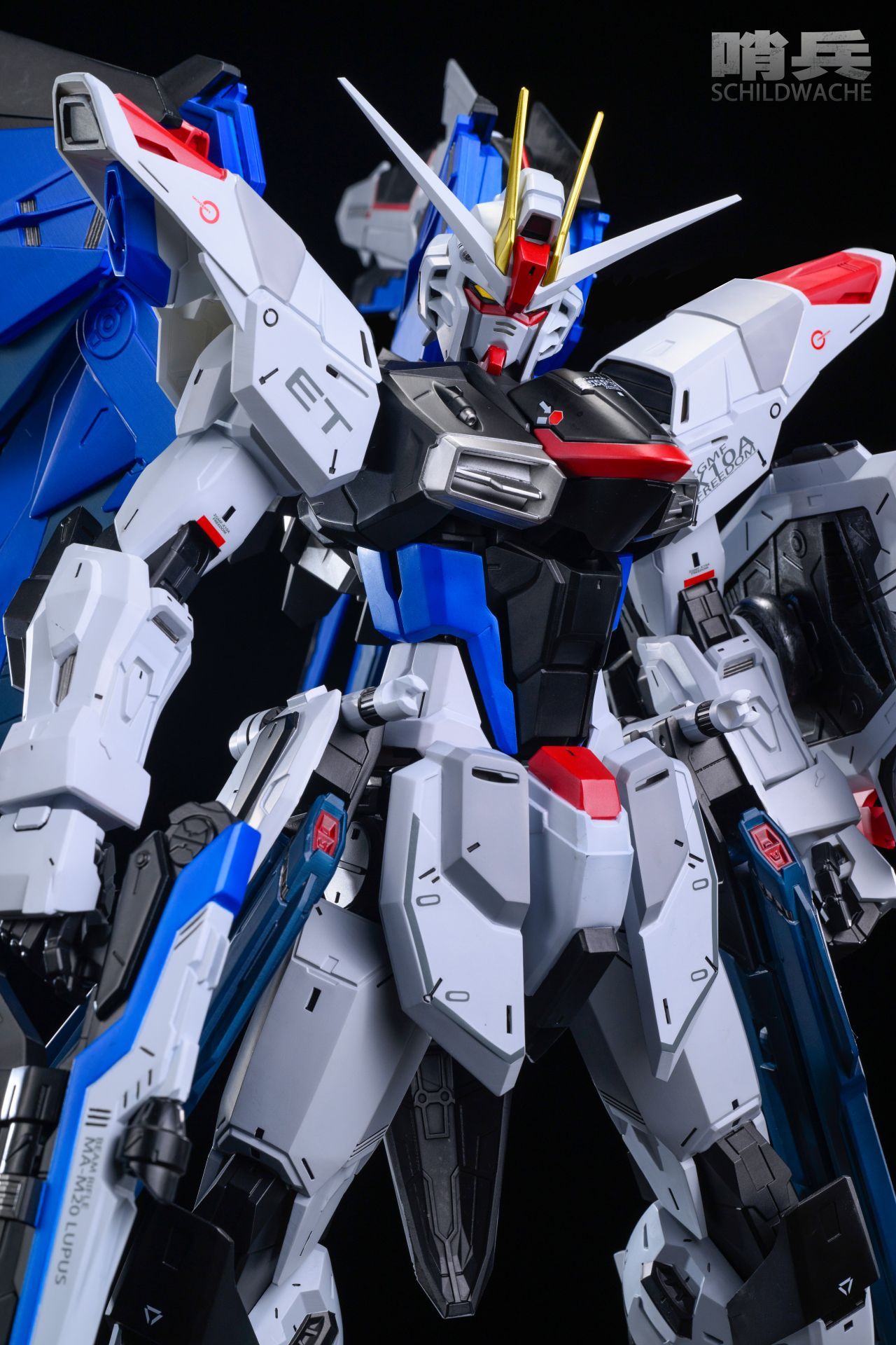 Freedom Gundam - Schildwache Studio