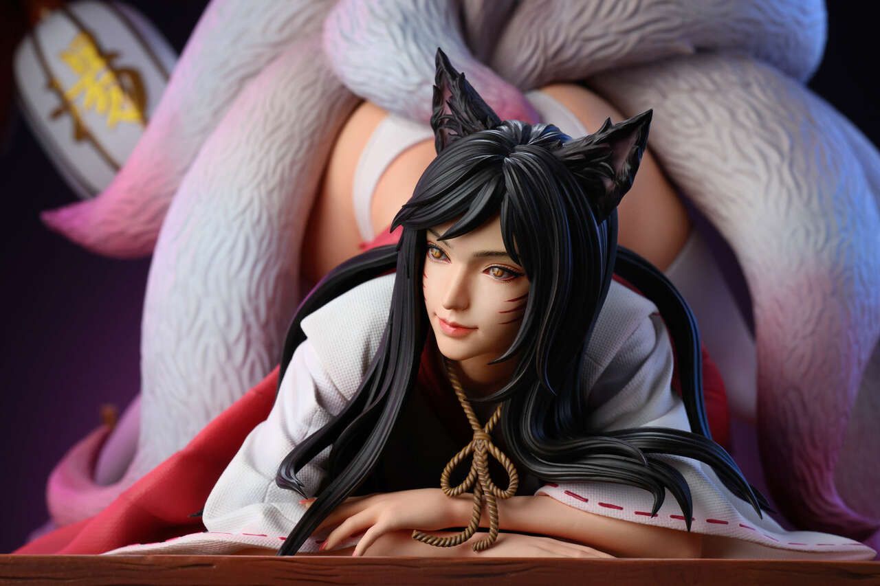 Ahri - League of Legends R18 - FireBall Studio