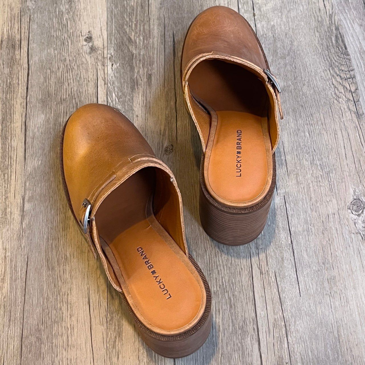 Dép cao gót Lucky Brand Odibell Platform Clogs HN Tan