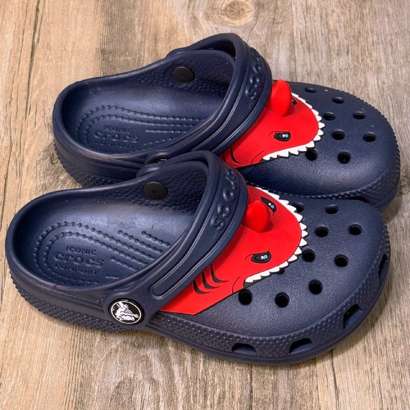 Dép Crocs Kid Clog Baby Shark HN Blue/Red
