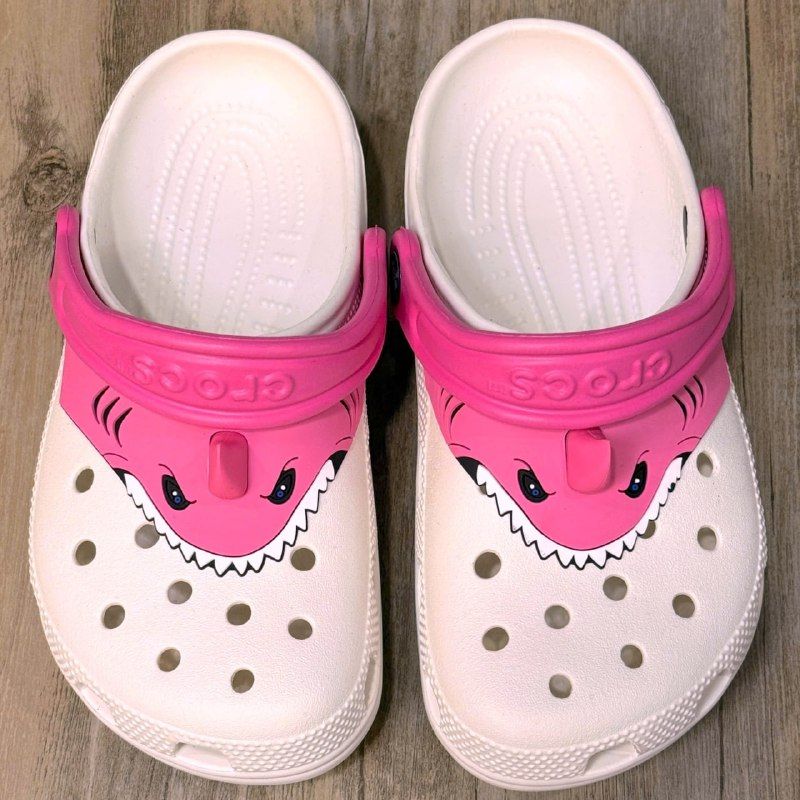 Dép Crocs Kid Clog Baby Shark HN White/Pink