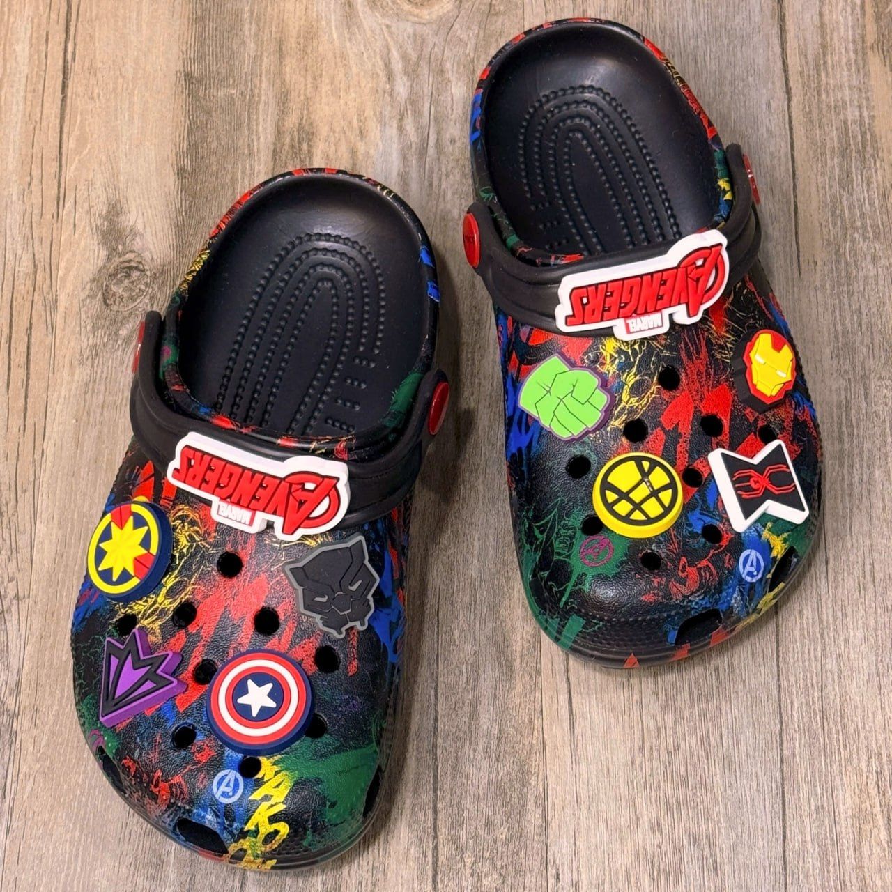 Dép Crocs Kid Clog Marvel Avengers HN Black