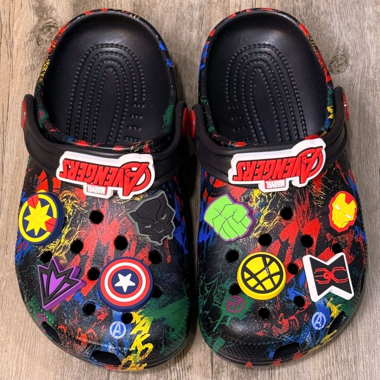 Dép Crocs Kid Clog Marvel Avengers HN Black
