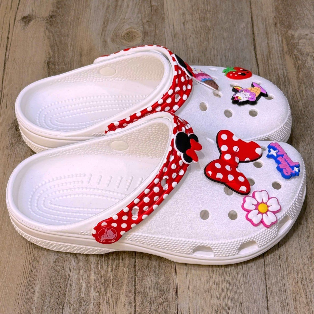 Dép Crocs Kid Clog Minnie Mouse HN White/Red