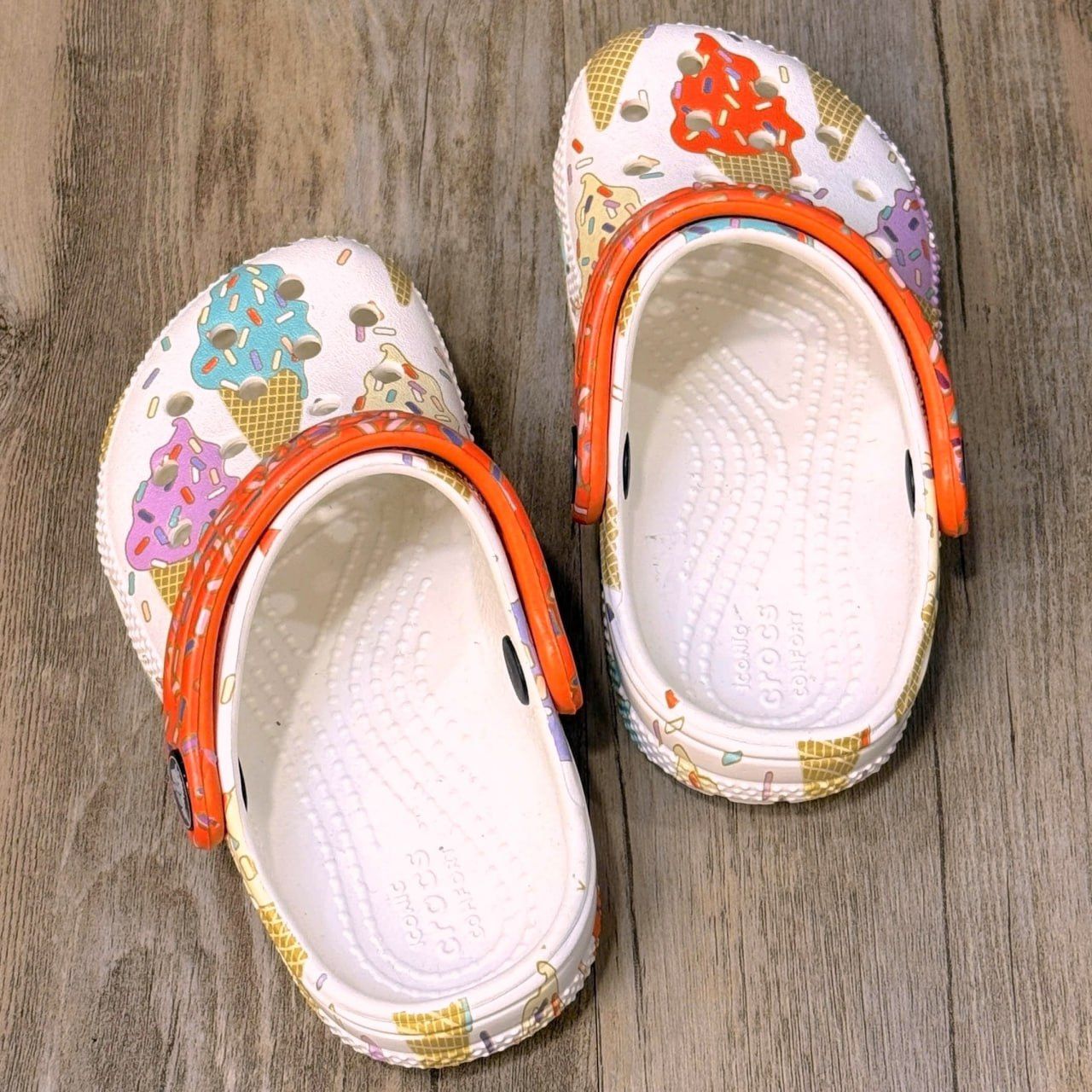 Dép Crocs Kid Clog Ice Cream HN White