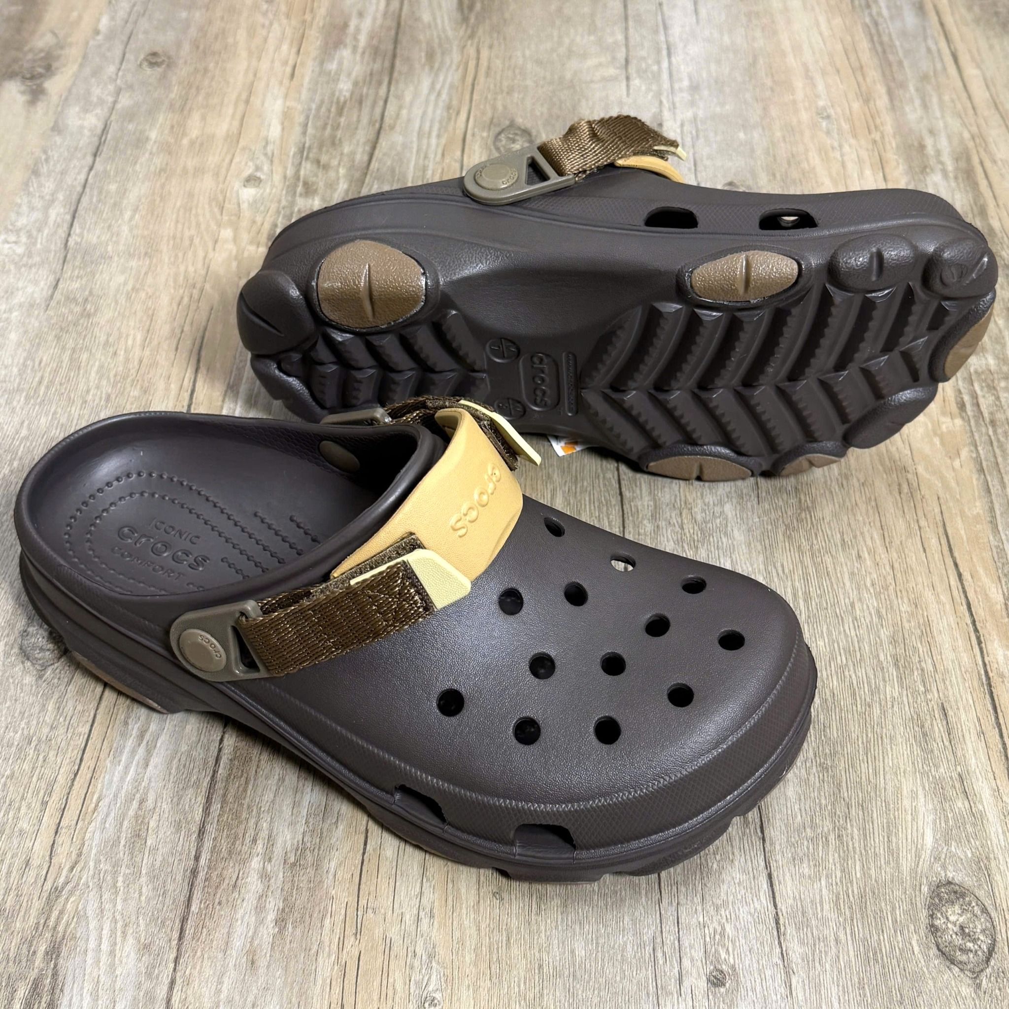 Dép Crocs Classic Terrain Clog HN Esproso