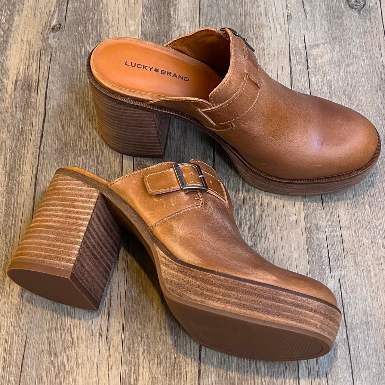 Dép cao gót Lucky Brand Odibell Platform Clogs HN Tan