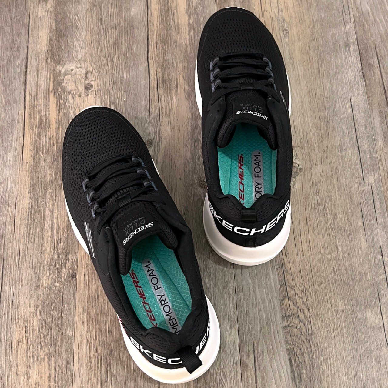 Giày Thể Thao Skechers cột dây HN Đen