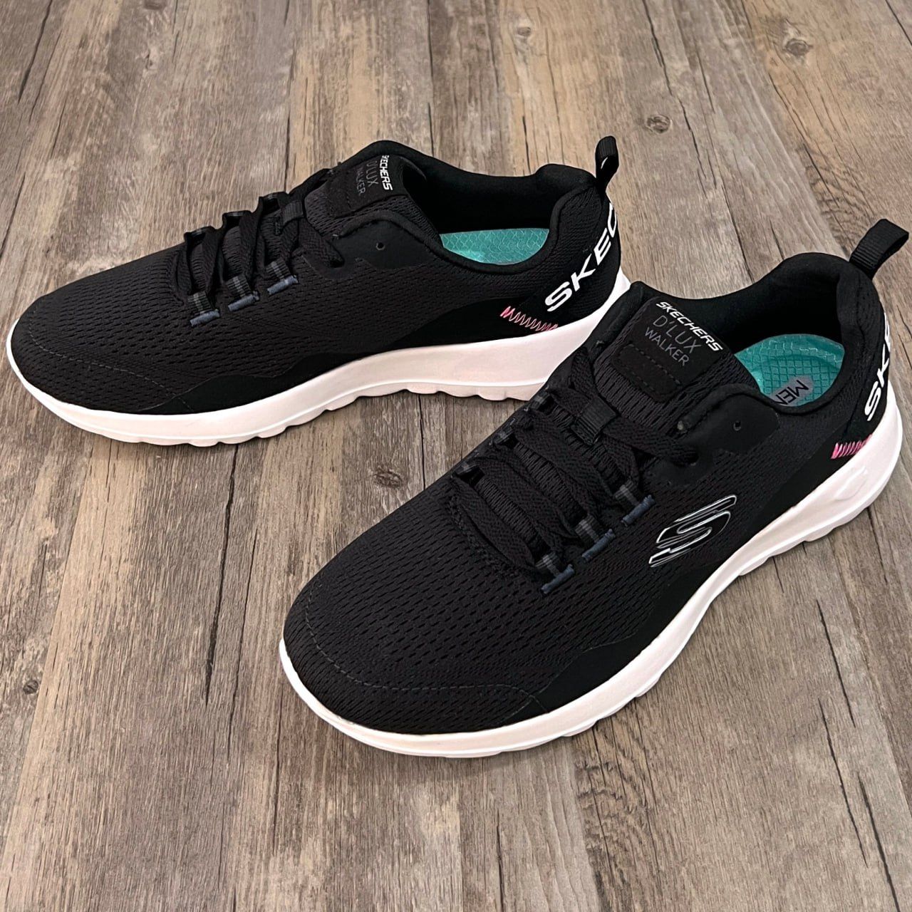 Giày Thể Thao Skechers cột dây HN Đen