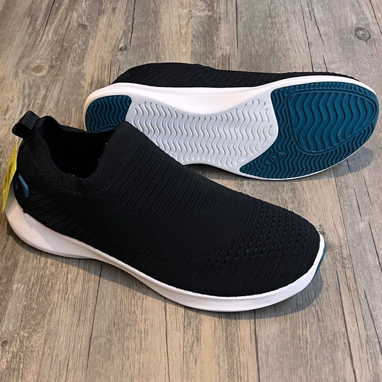 Giày Vessi Waterpoof Slip-Ons DP Onyx Black