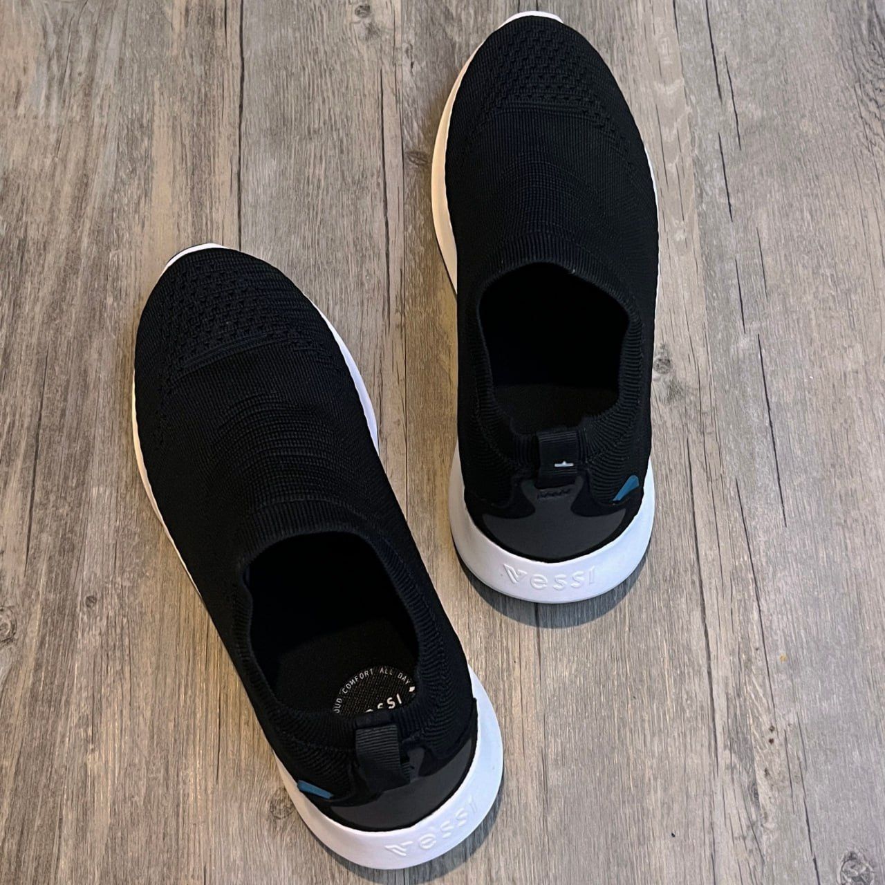 Giày Vessi Waterpoof Slip-Ons DP Onyx Black