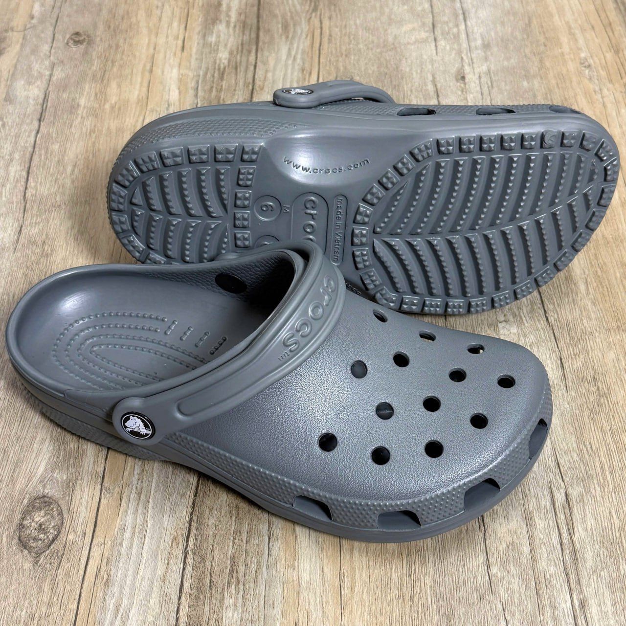 Dép Crocs Classic Clog HN D. Grey