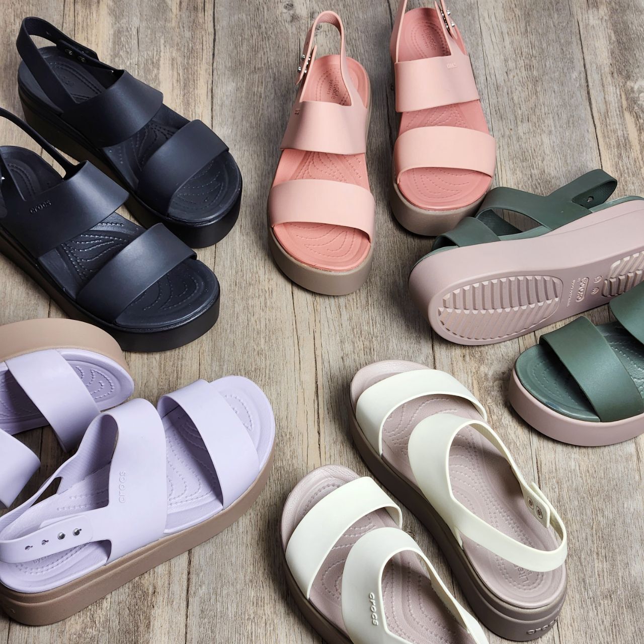 Dép Crocs Brooklyn Low Wedge W MV Hồng