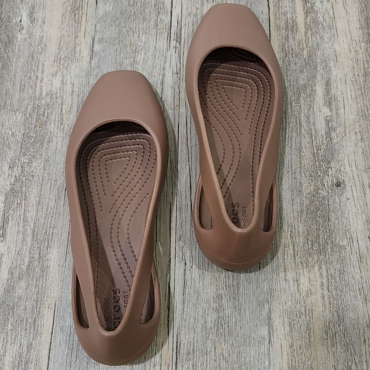 Giày Búp bê Crocs Sloane Flat W HN Nâu