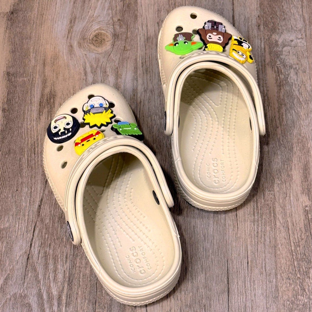 Dép Crocs Kid Classic Clog HN Bone