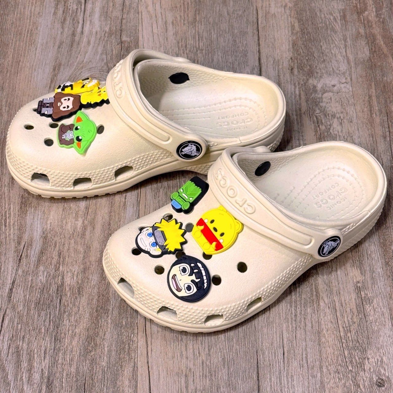 Dép Crocs Kid Classic Clog HN Bone