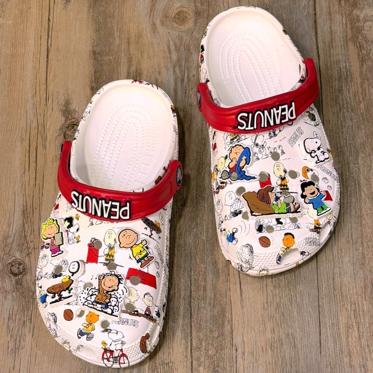 Dép Crocs Kid Clog Peanuts HN White