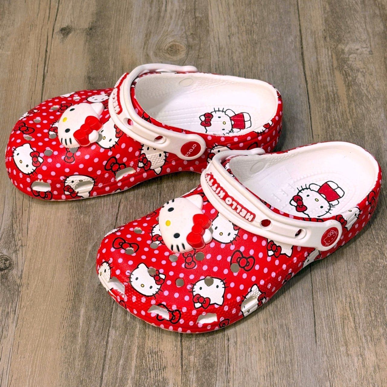 Dép Crocs Kid Clog Hello Kitty HN Red