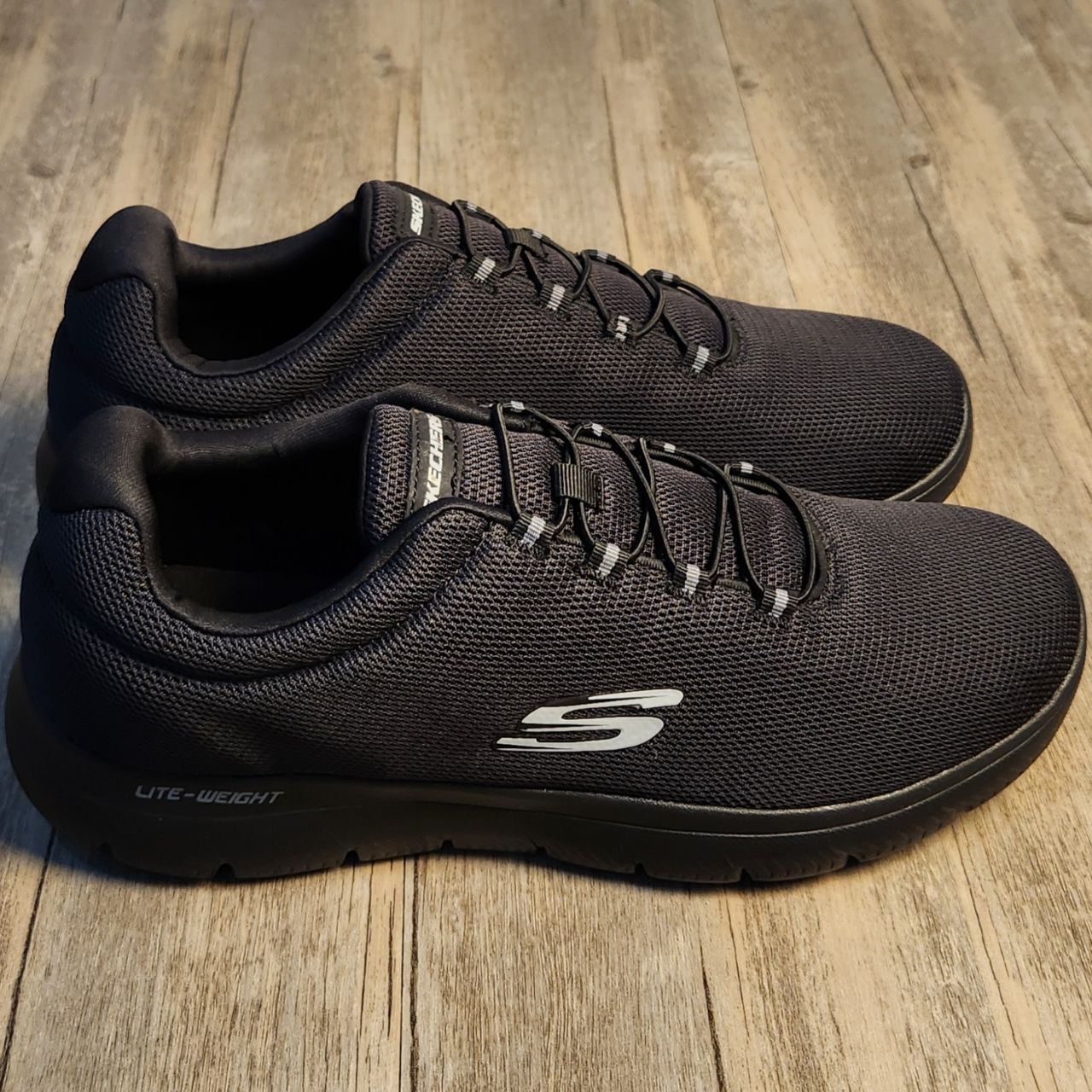 Giày Thể Thao Nam Skechers cột dây HN Đen
